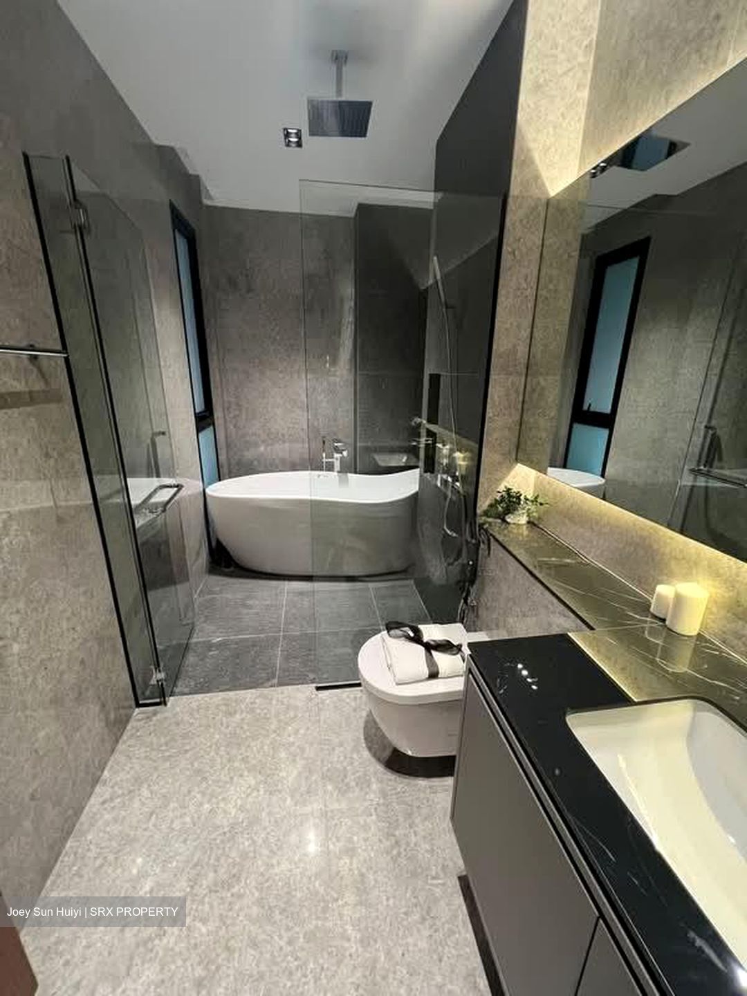 Sembawang Straits Estate (D27), Terrace #576499281